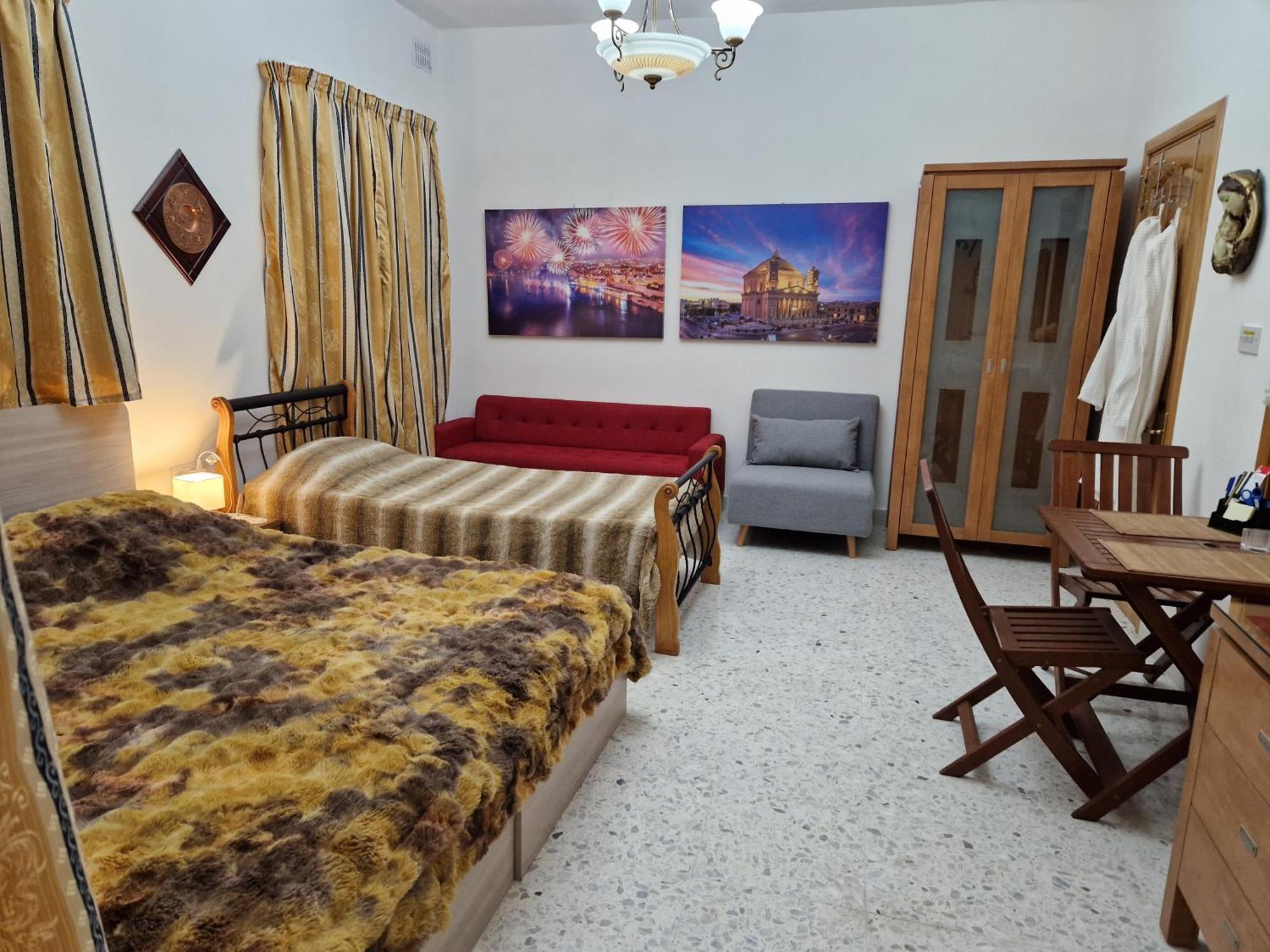 Saracini'S Homestay Attard Esterno foto